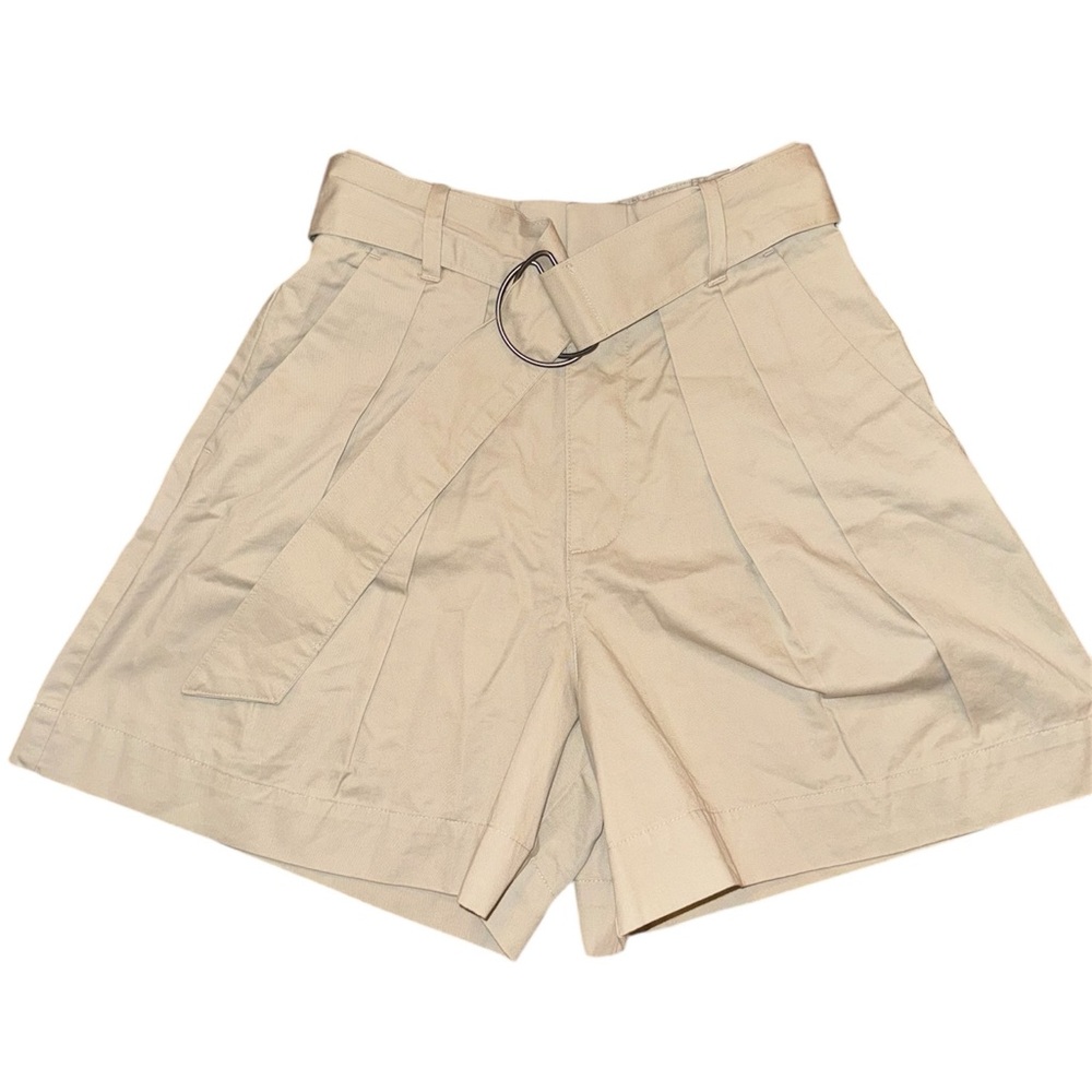 Abercrombie and finch khaki shorts